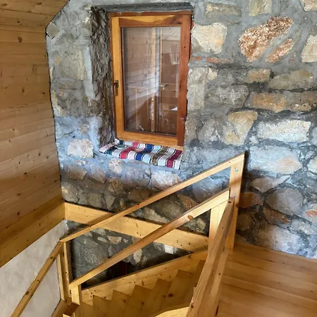 Mountain House Varda *