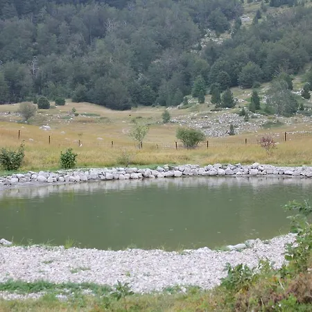 Mountain House Varda Vila *