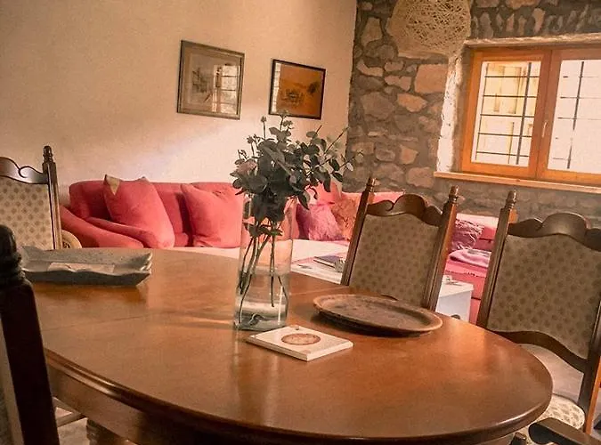 Mountain House Varda